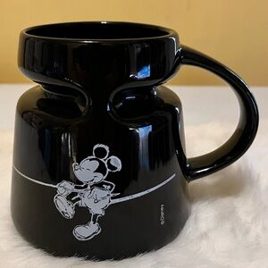 Disney Dancing Mickey Joe Beene HighWave Black Wide Base Spill-proof Travel Mug